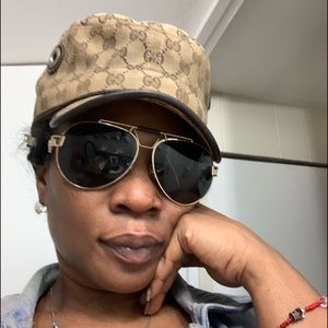 Meet your Posher, Hattie